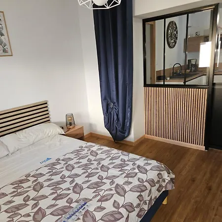 シャレー Silvia Locdenia デニア