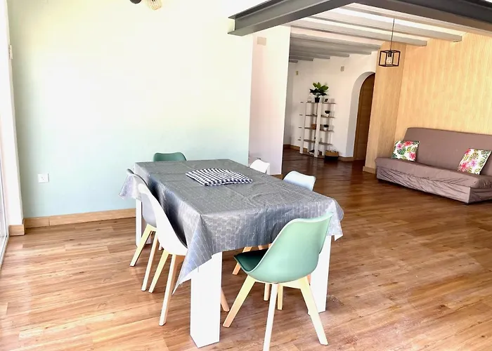 Silvia Locdenia * Denia