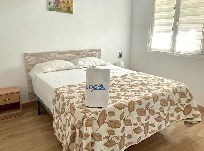 Silvia Locdenia Chalet Denia